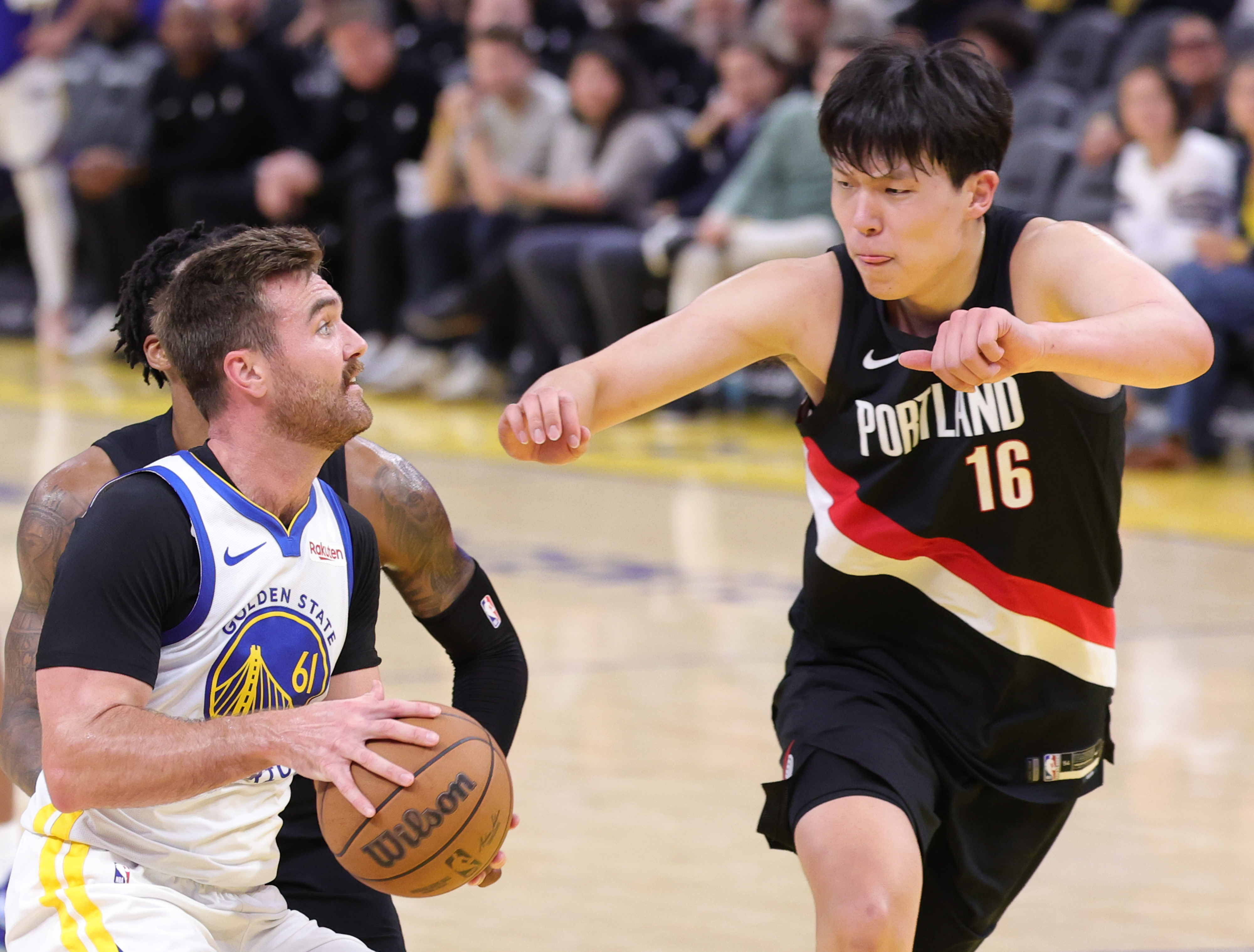 金年会-包含里程碑夜波特兰开拓者伤情更新，NBA季后赛赛后刷纪录，引发热议，阵容厚度经受考验的词条